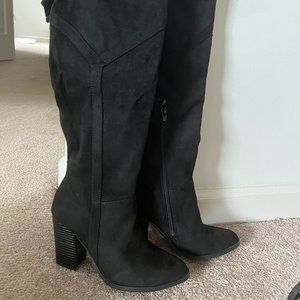 Kyllie Journee Collection | Black Suede Knee High Heeled Boots